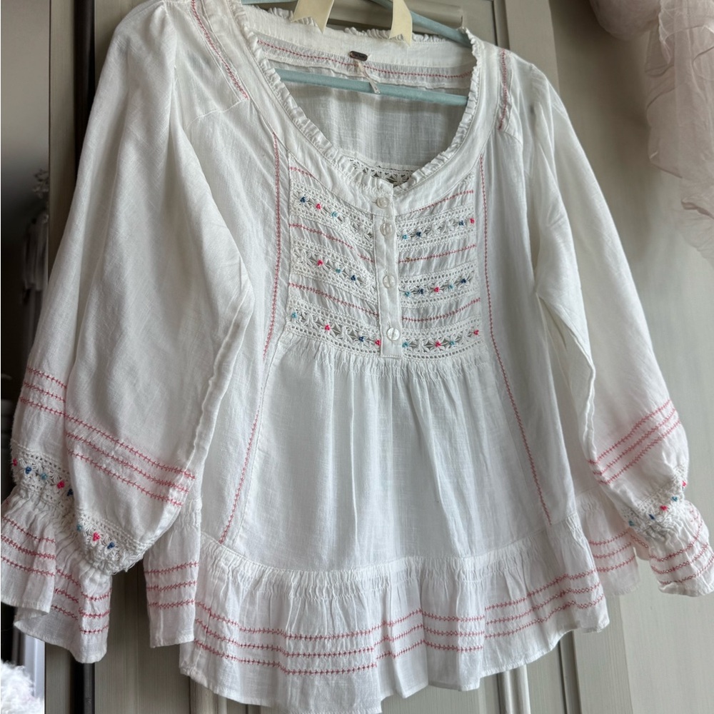 FREE PEOPLE 🌸🩵 “Ready For You” Blouse w/Embroidery, Size S